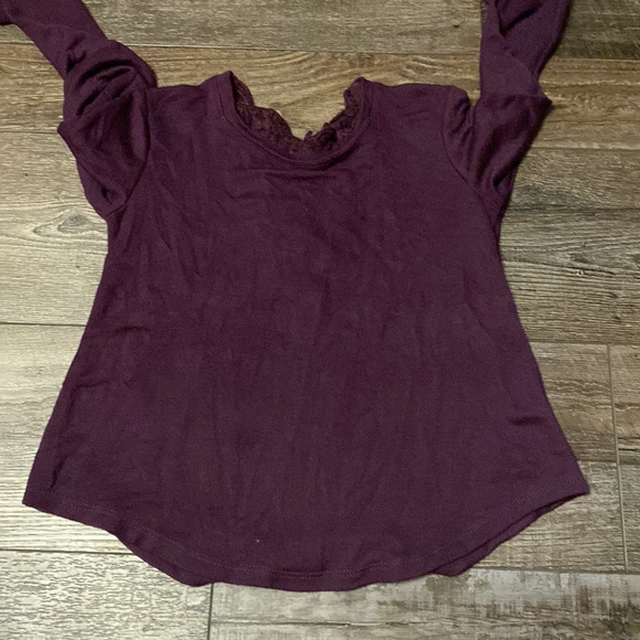 3/$20 ❤️ ERGE design crochet back sweater girls small (7-8) - Picture 4 of 5